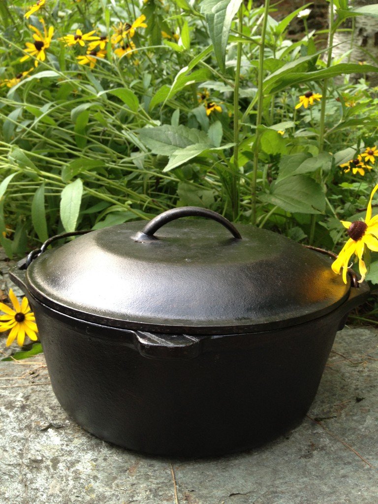 Dutch-Oven-With-Flowers
